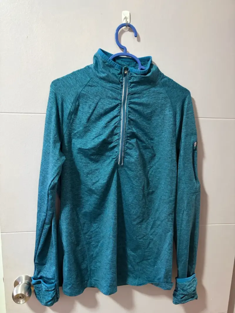 Polera deportiva azul para mujer - 6