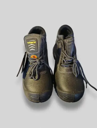 Zapatos de seguridad negros Treck con puntera reforzada - miniatura 1