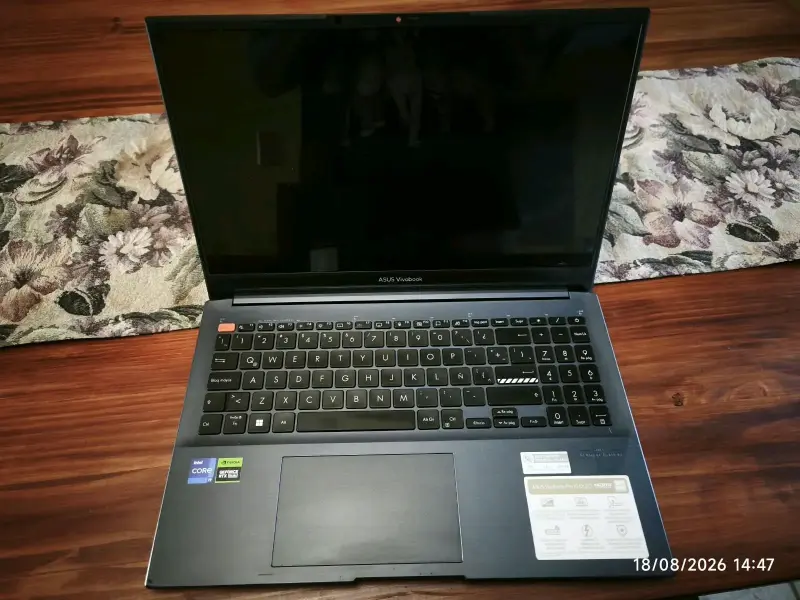 Laptop ASUS VivoBook pro 15 OLED - 2