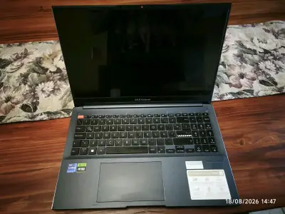 Laptop ASUS VivoBook pro 15 OLED - miniatura 2