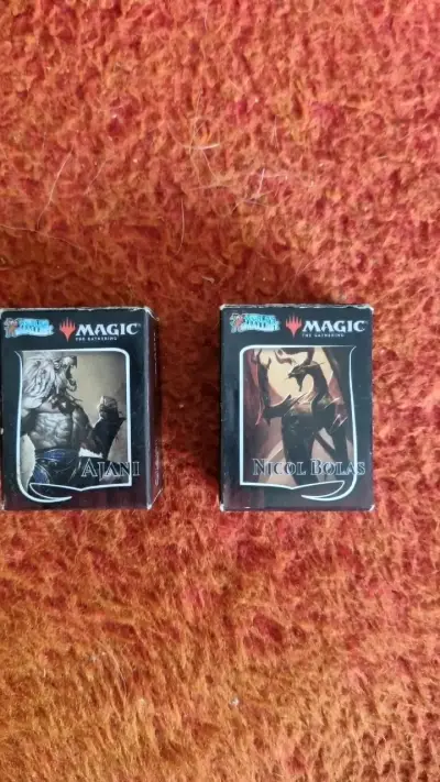 Barajas de cartas Magic The Gathering Ajani y Nicol Bolas - miniatura 1