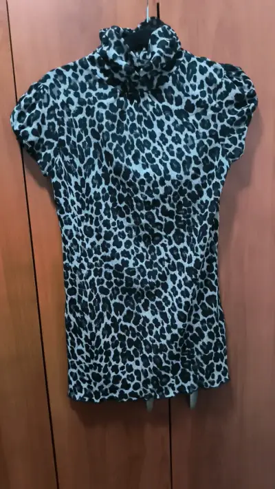 Vestido corto estampado animal print - miniatura 4