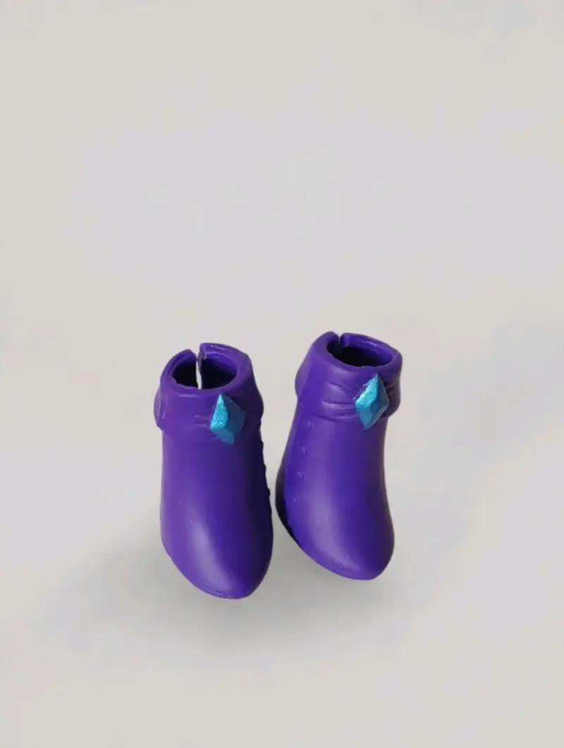 Botas de muñeca color morado con detalle azul