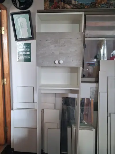 Mueble organizador de baño con puertas - miniatura 1