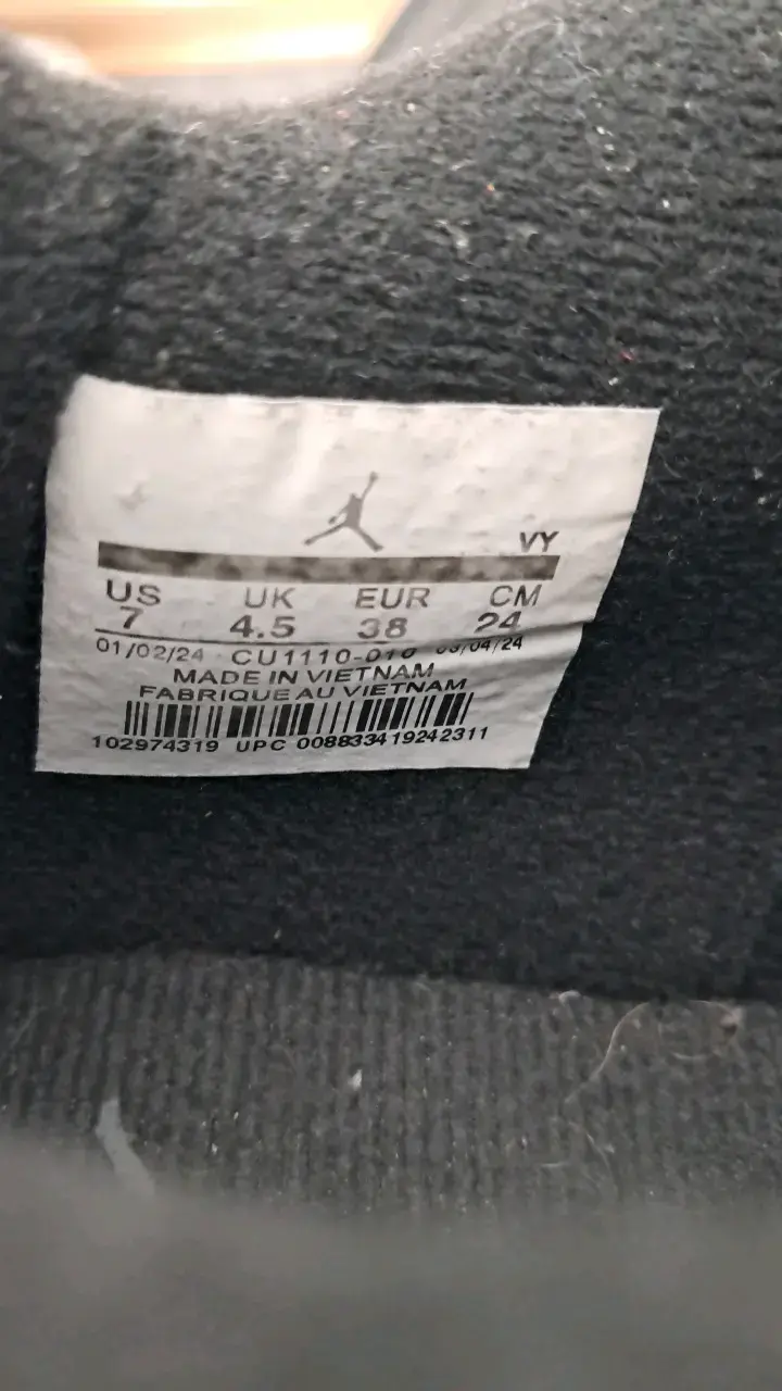 Air Jordan Retro 4 black cat GS - 3