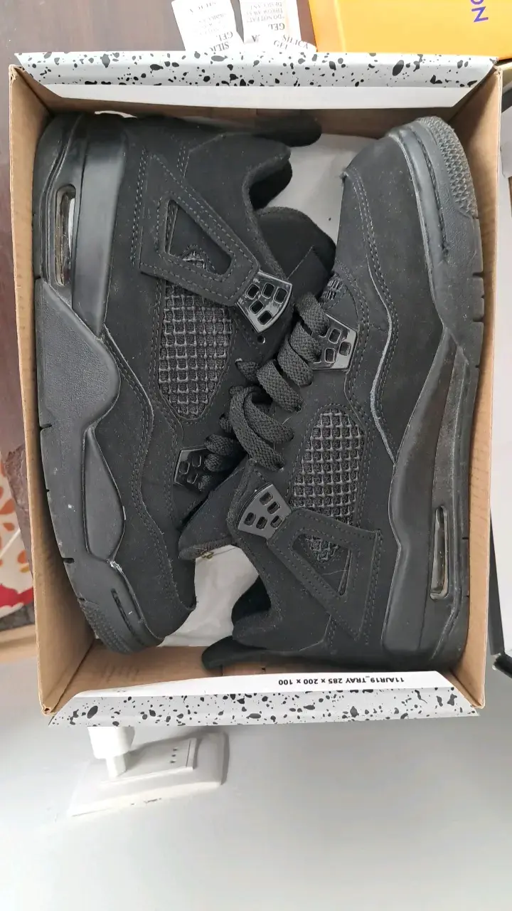 Air Jordan Retro 4 black cat GS - 4