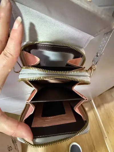 Bolso cruzado pequeño beige elegante - miniatura 3