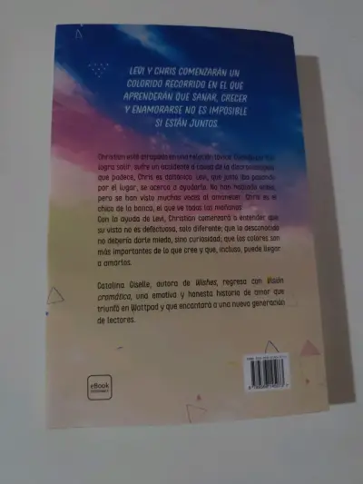 Libro 'Visión Cromática' de Catalina Giselle - miniatura 3