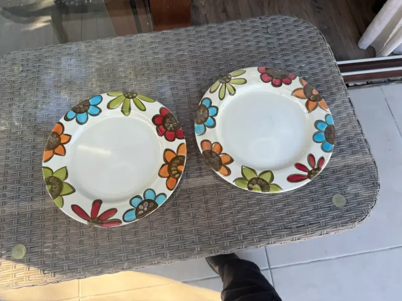 Platos decorativos de cerámica con diseño floral - 2