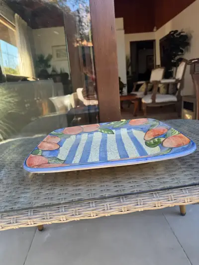 Plato decorativo cuadrado de cerámica pintado a mano - miniatura 1