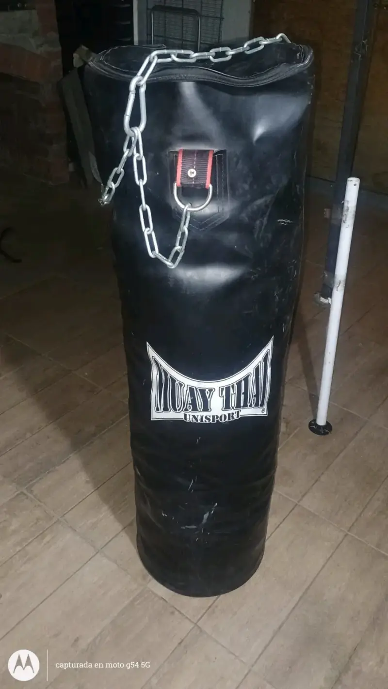 Saco de boxeo Muay Thai Unisport con cadena - 1