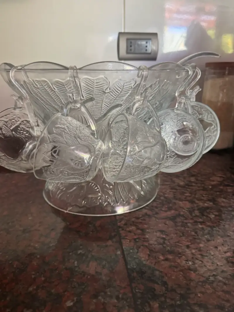 Juego de ponchera de vidrio con tazas y cucharón - 2