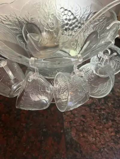 Juego de ponchera de vidrio con tazas y cucharón - miniatura 4