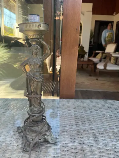 Lámpara de mesa vintage estilo griego - miniatura 1