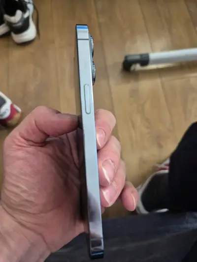 iPhone 13 Pro como nuevo - miniatura 3