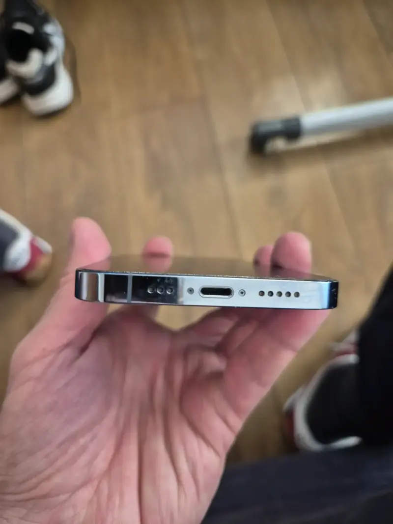 iPhone 13 Pro como nuevo - 4