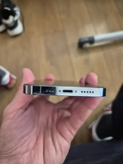 iPhone 13 Pro como nuevo - miniatura 4
