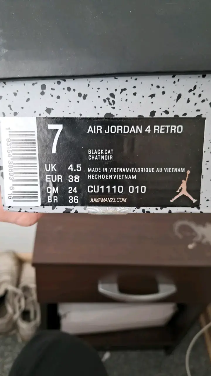 Air Jordan Retro 4 black cat GS - 5