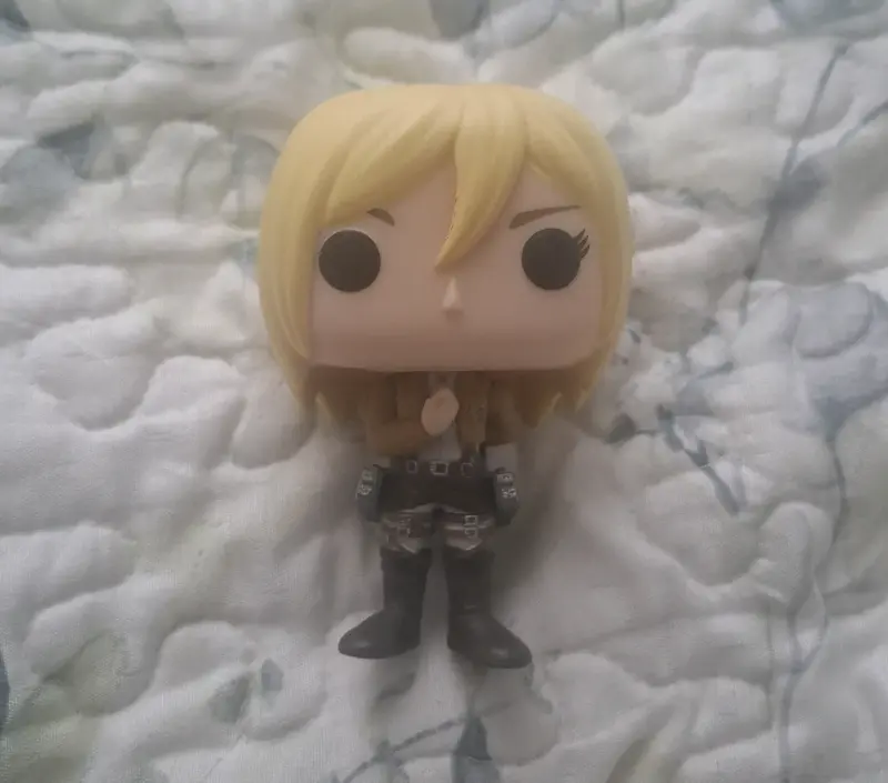 Figura coleccionable Funko Pop rubia - 1