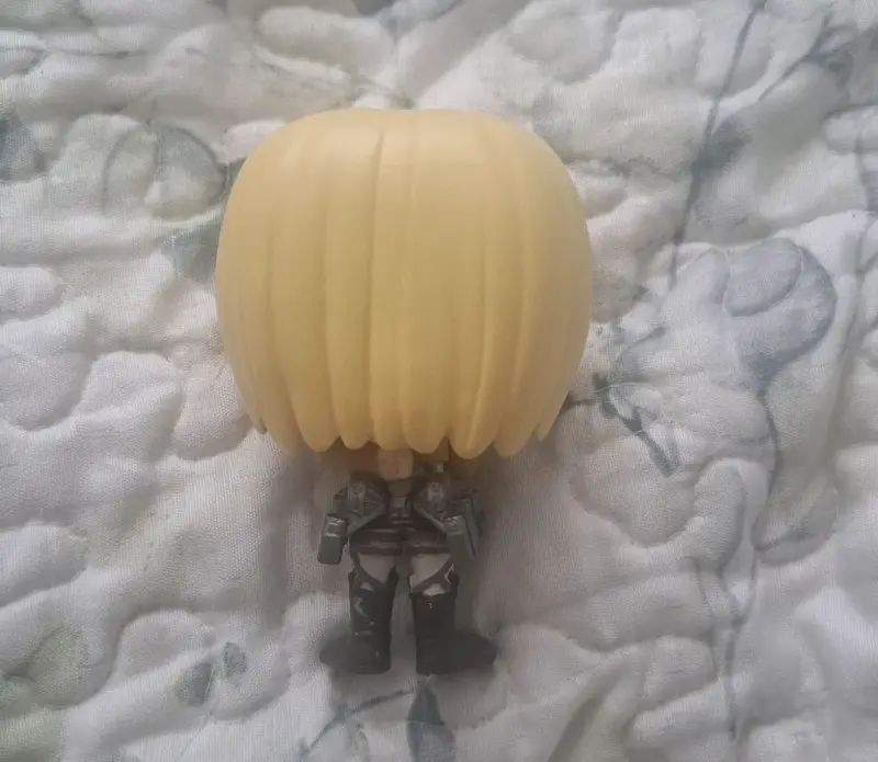 Figura coleccionable Funko Pop rubia - 2