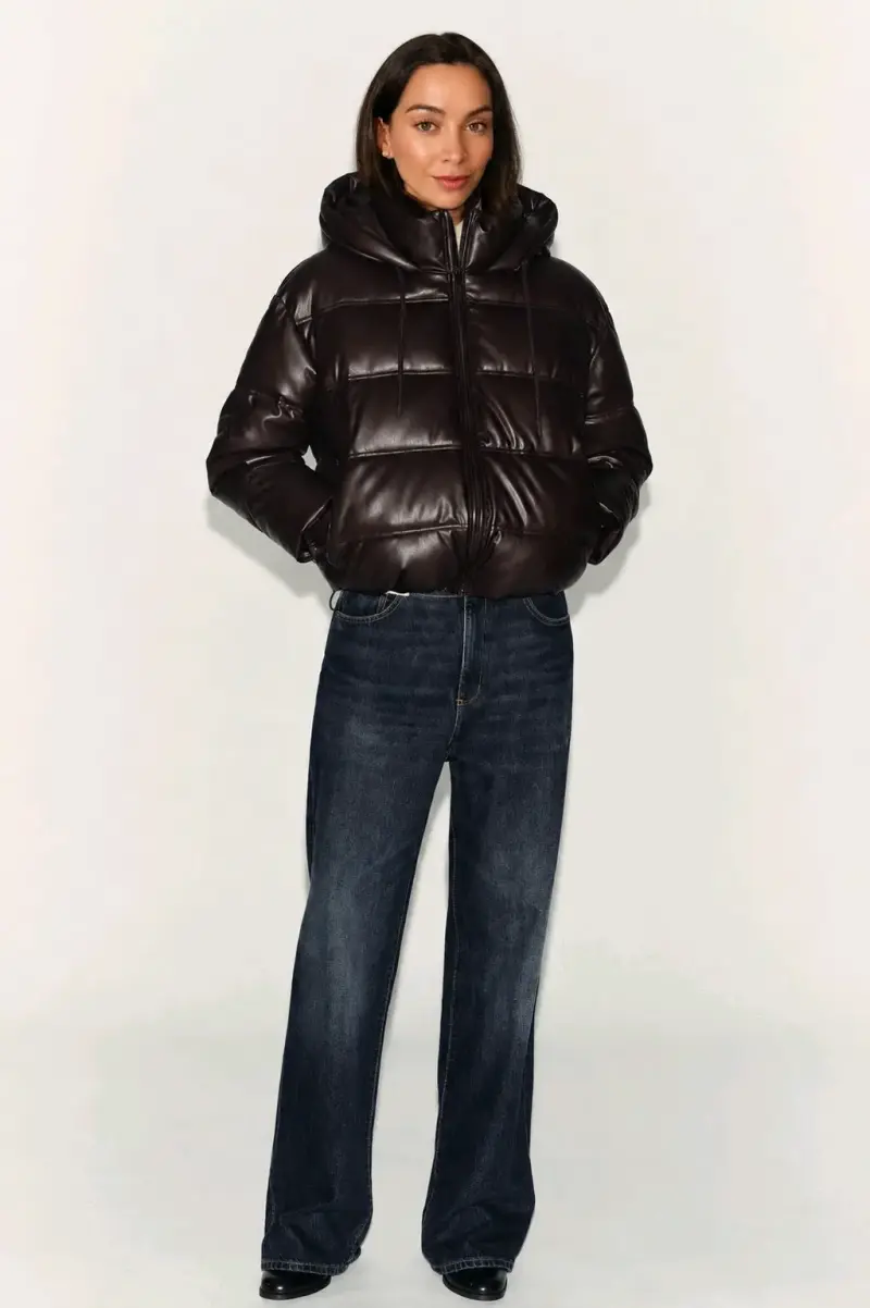 Chaqueta acolchada de cuero marrón Zara