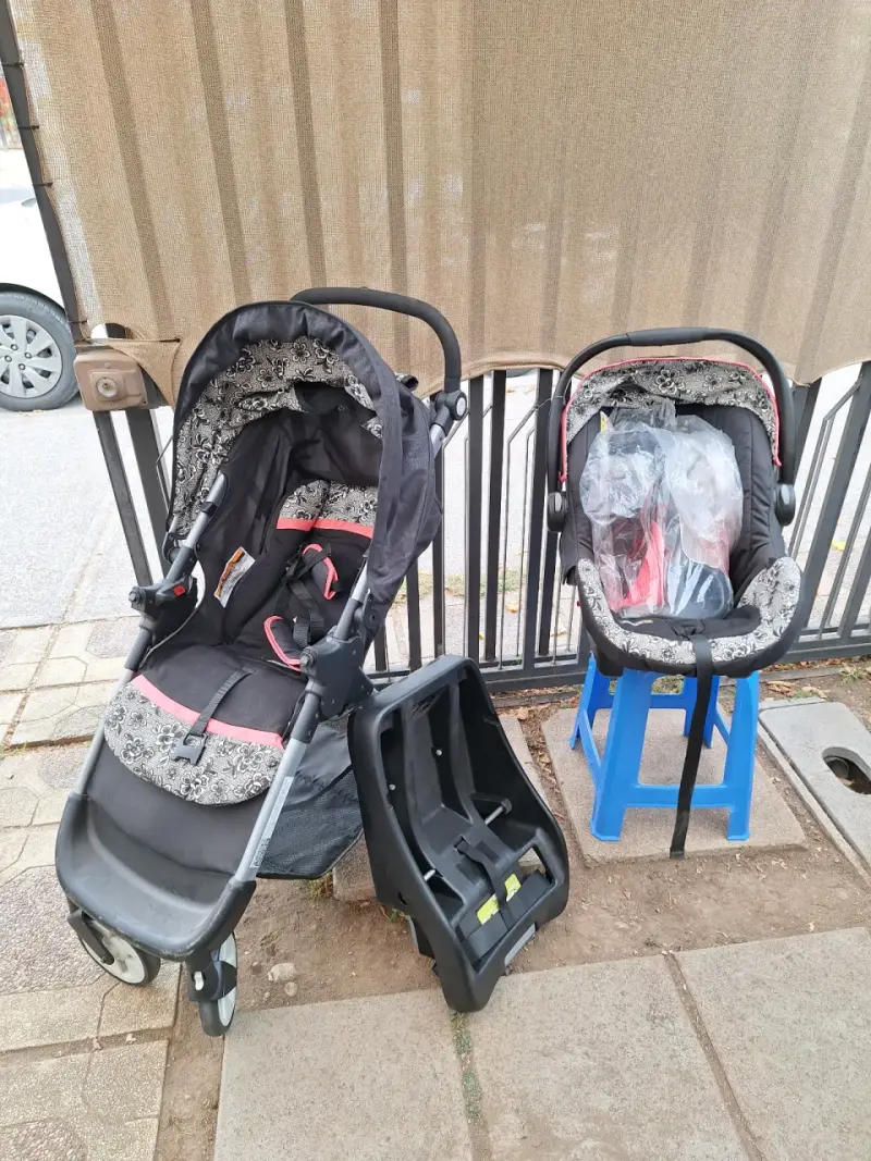 Silla de Auto para Bebé Safety 1st con Base - 4
