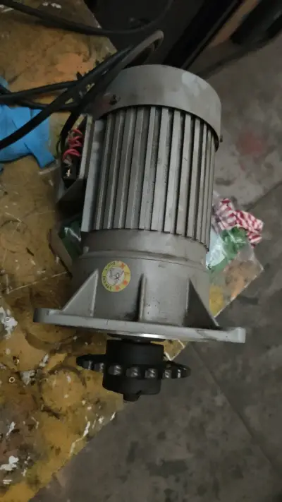 Motor reductor Li Ming de alta eficiencia - miniatura 1