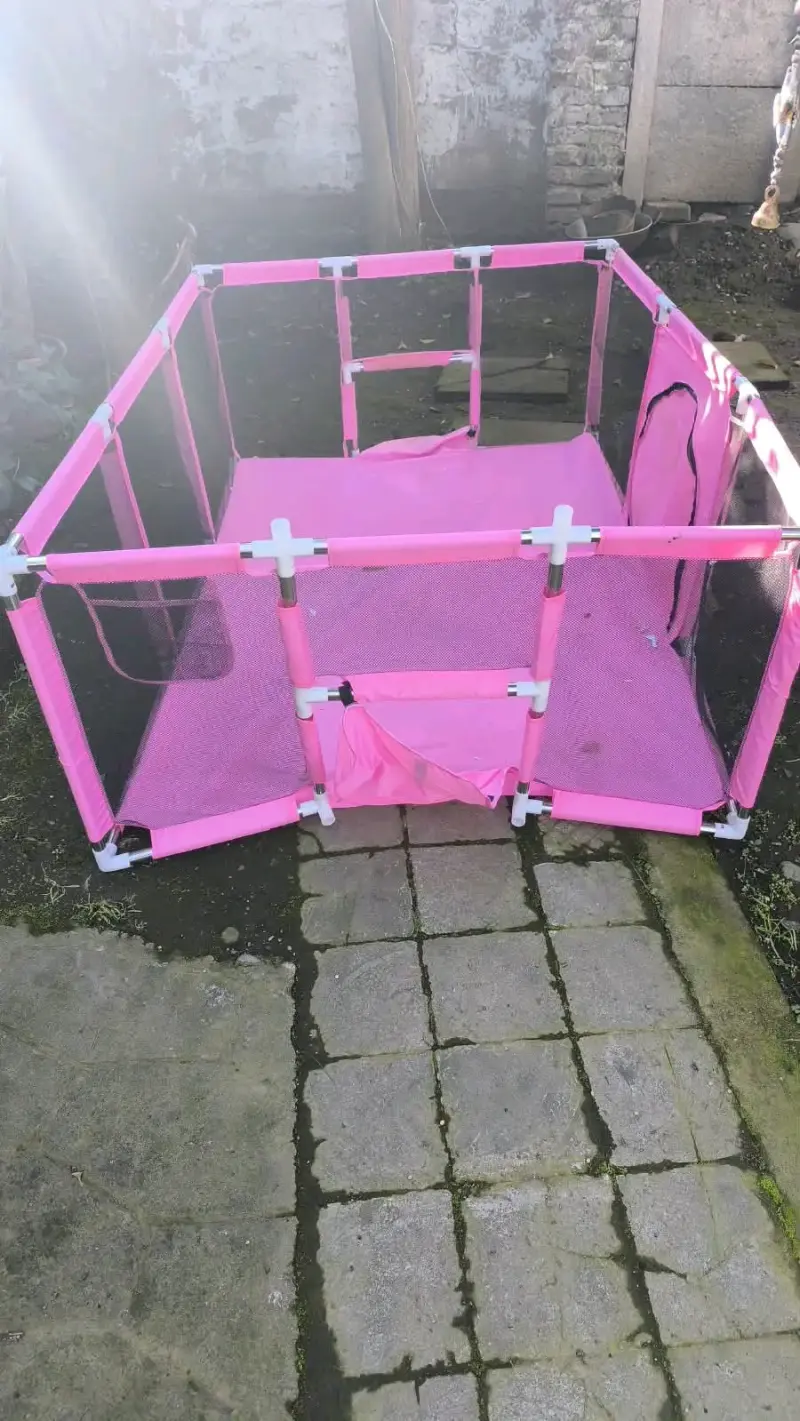 Corral de juego para bebé rosa plegable - 1