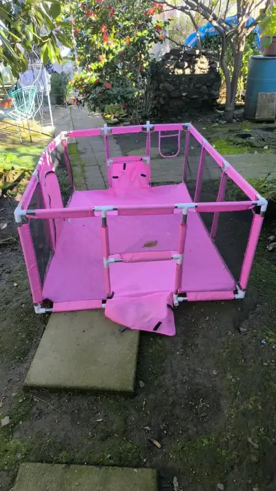 Corral de juego para bebé rosa plegable - miniatura 3