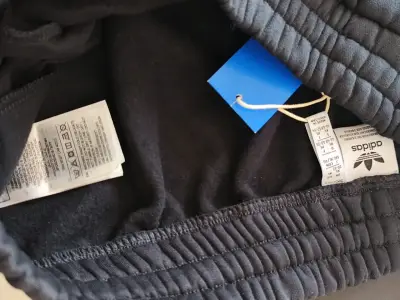 Pantalones negros Adidas originals talla XL - miniatura 4