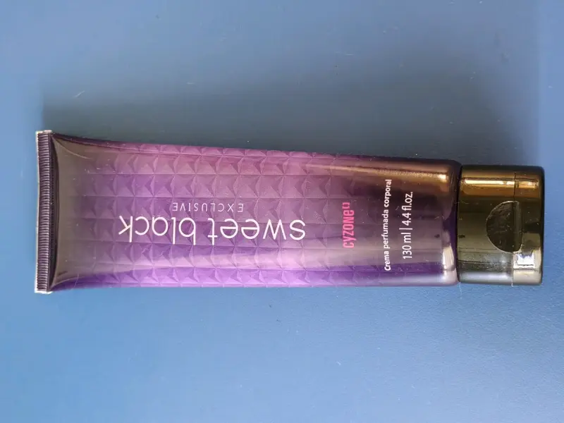 Crema Perfumada Corporal Cyzone Sweet Black