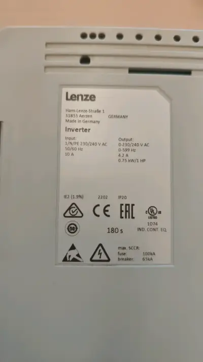 Inversor Lenze H310 con pantalla LCD - miniatura 5