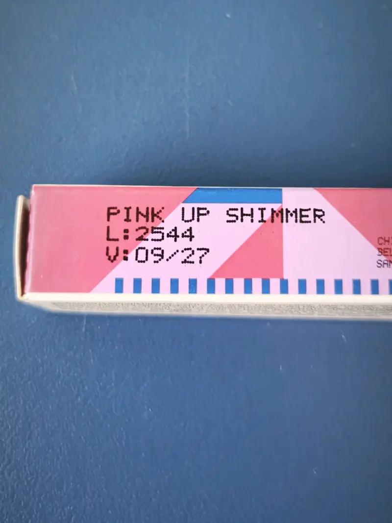 Delineador Retráctil Cyzone Twist & Roll Pink Up Shimmer - 2