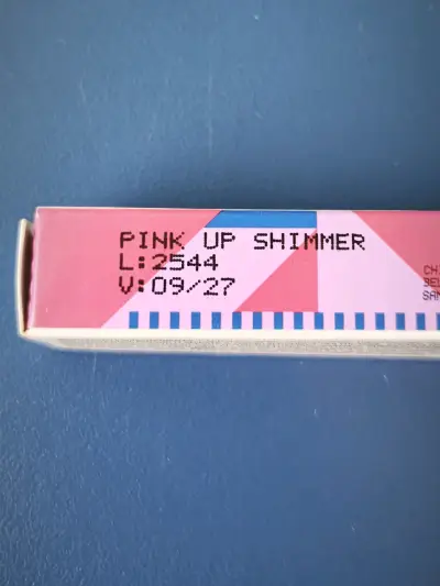 Delineador Retráctil Cyzone Twist & Roll Pink Up Shimmer - miniatura 2