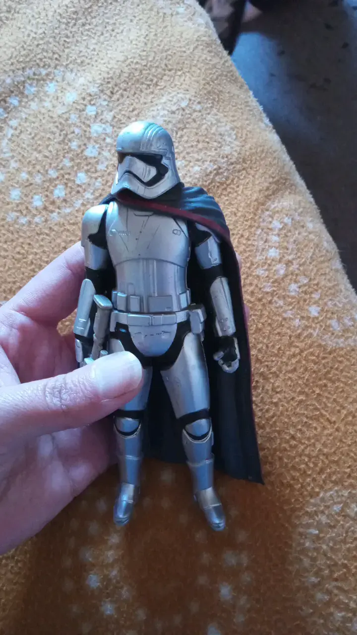 Figura de acción Capitán Phasma Star Wars - 3