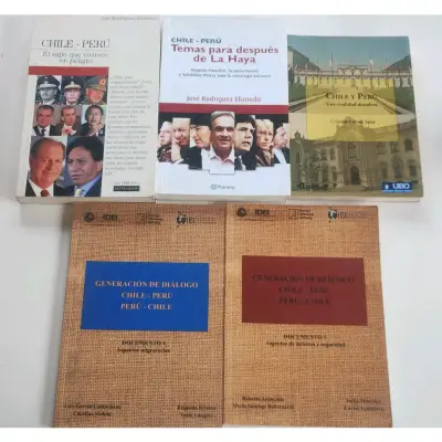 Colección de libros sobre relaciones Chile-Perú - miniatura 1