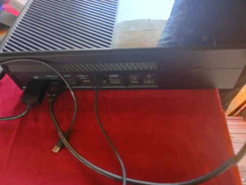 Consola Xbox One con cables - 3
