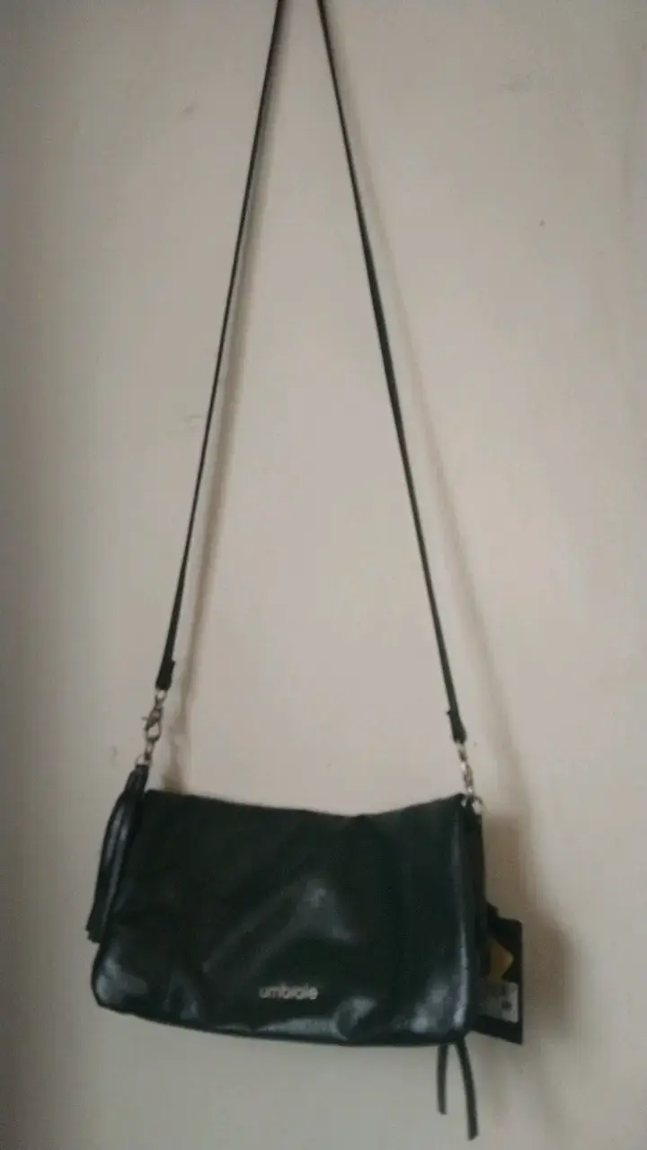 Cartera verde Umbrale con tachas metálicas - 5