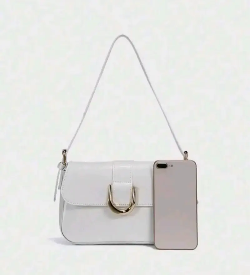 Cartera de mano blanca elegante con cierre dorado - 3