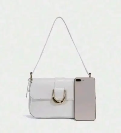 Cartera de mano blanca elegante con cierre dorado - miniatura 3