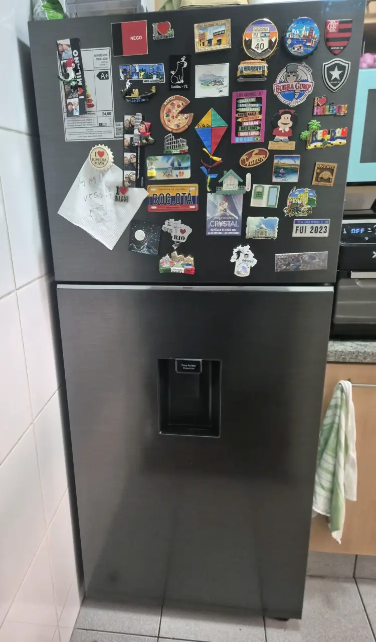Refrigerador Samsung con dispensador de agua