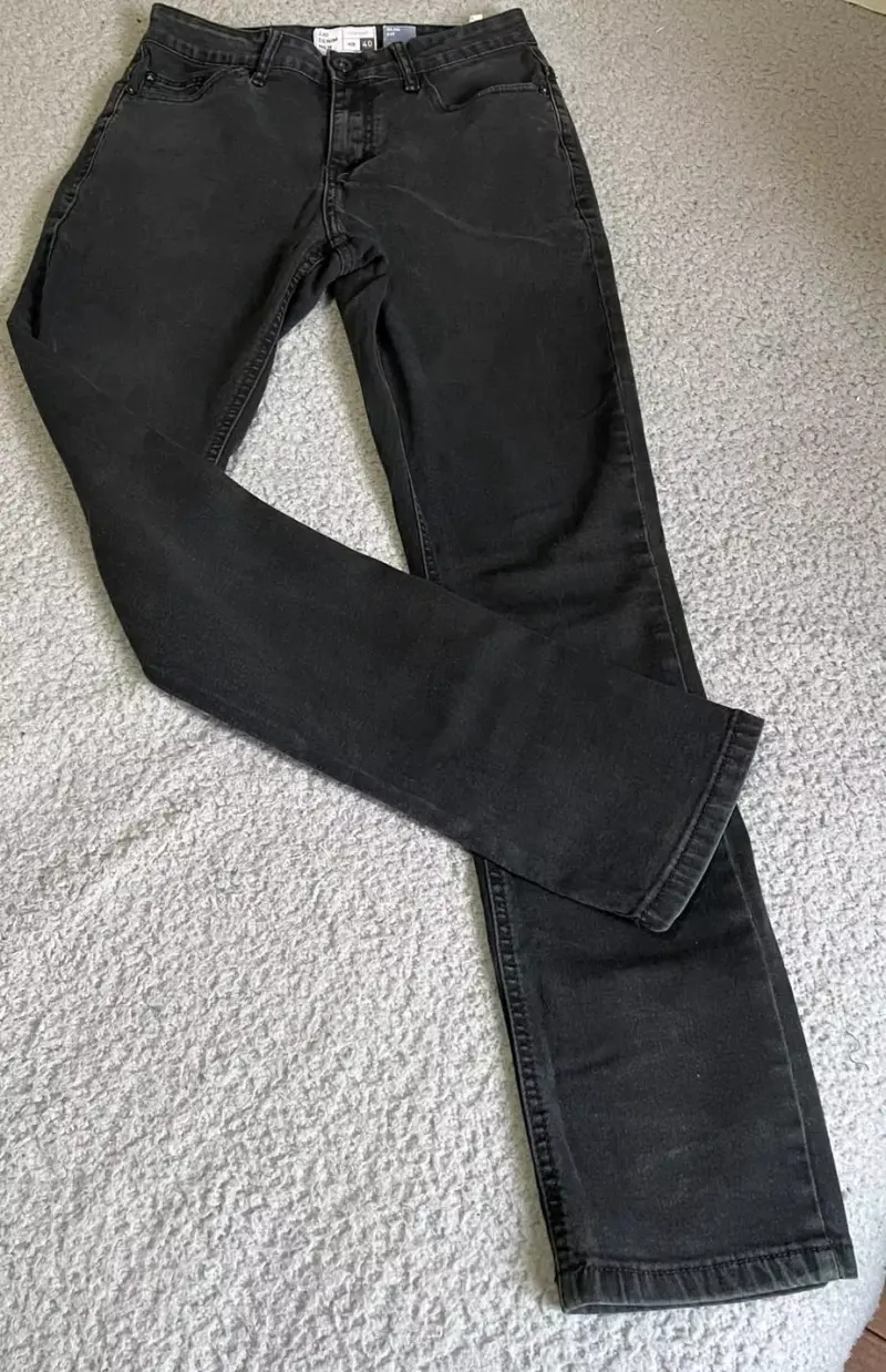 Jeans negros ajustados para hombre - 2