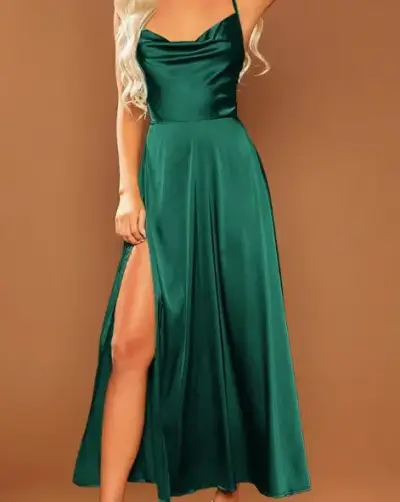 Vestido largo verde con abertura lateral - miniatura 1