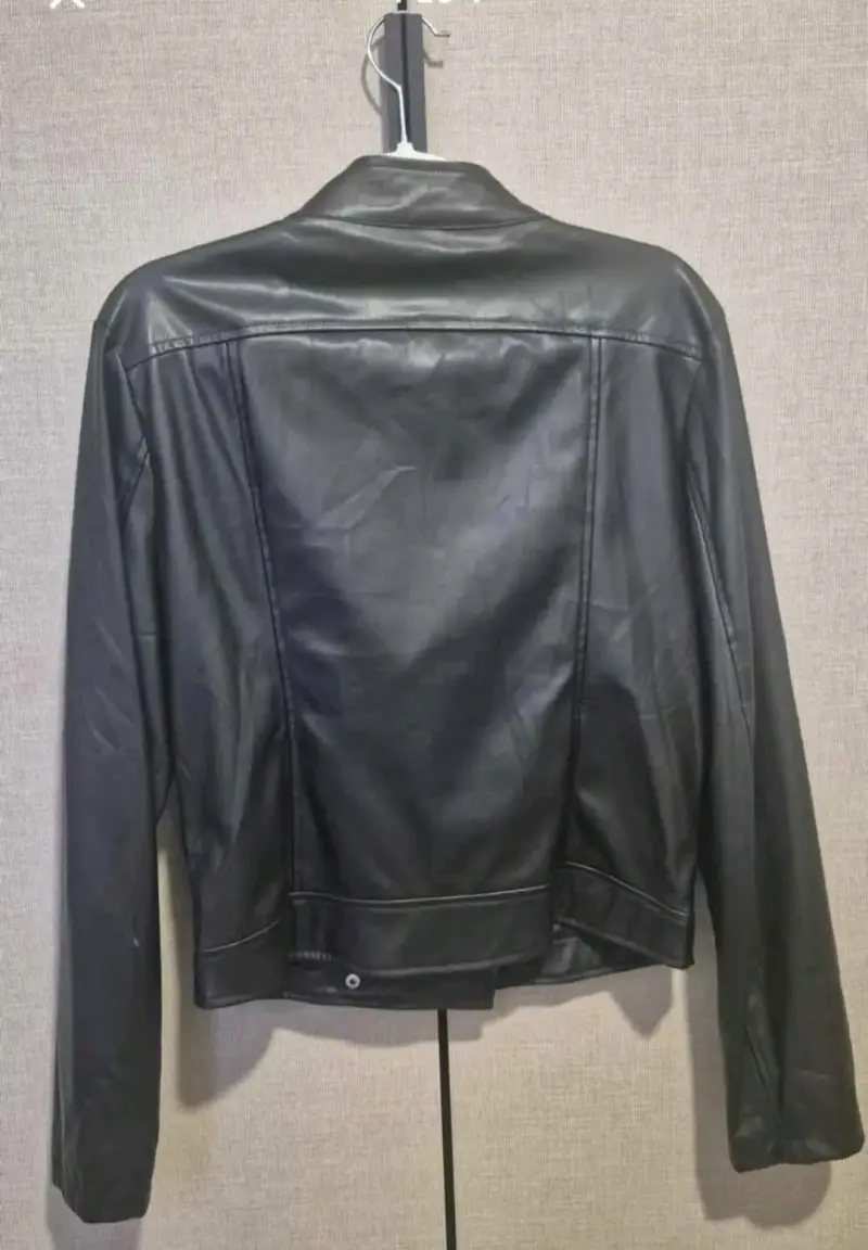 Chaqueta de cuero sintético negra Shein - 3