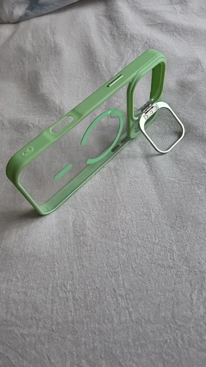 Funda verde iPhone 17 pro max con anillo magnético - 3