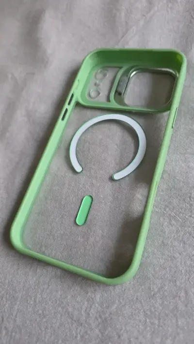 Funda verde iPhone 17 pro max con anillo magnético - miniatura 4