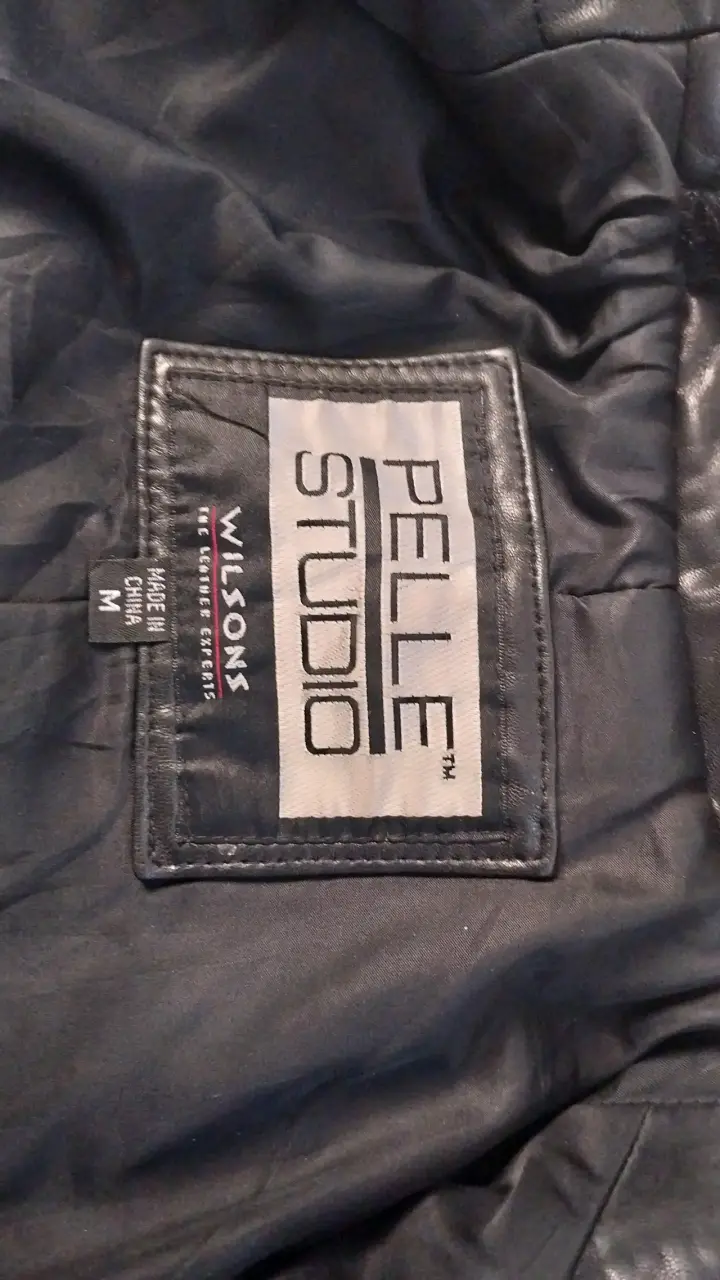 Abrigo de cuero negro con forro de piel :3 - 2