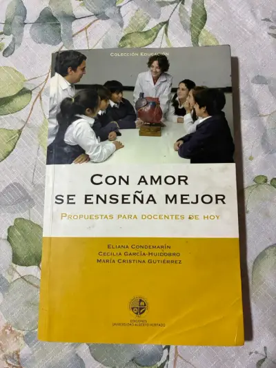 Libro 'Con Amor Se Enseña Mejor' para Docentes - miniatura 1