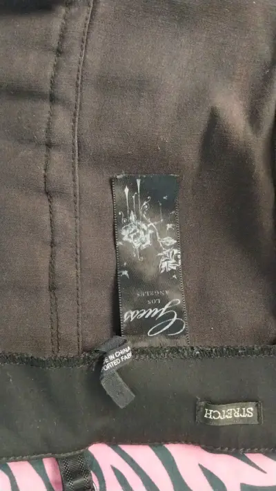 Corset negro con detalles de encaje - miniatura 3