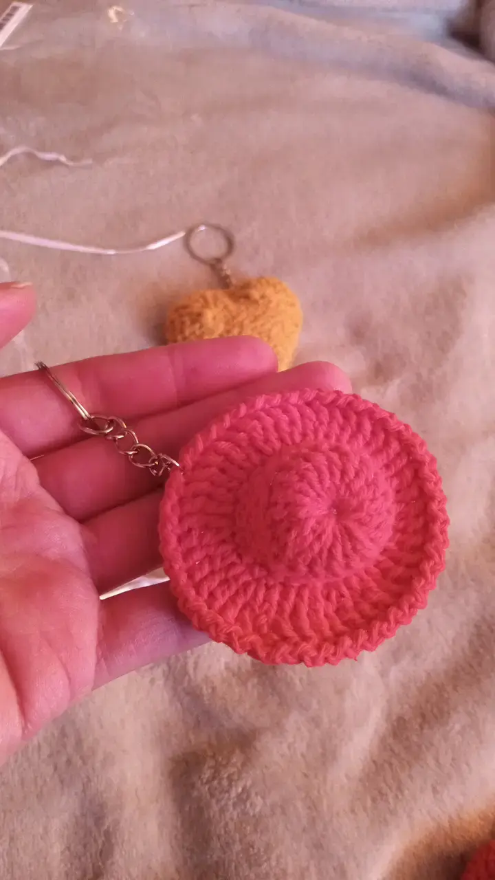 Llavero Tejido a Mano en Forma de Corazón - 2